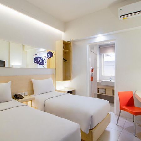 Cleo Hotel Tunjungan Surabaya Luaran gambar