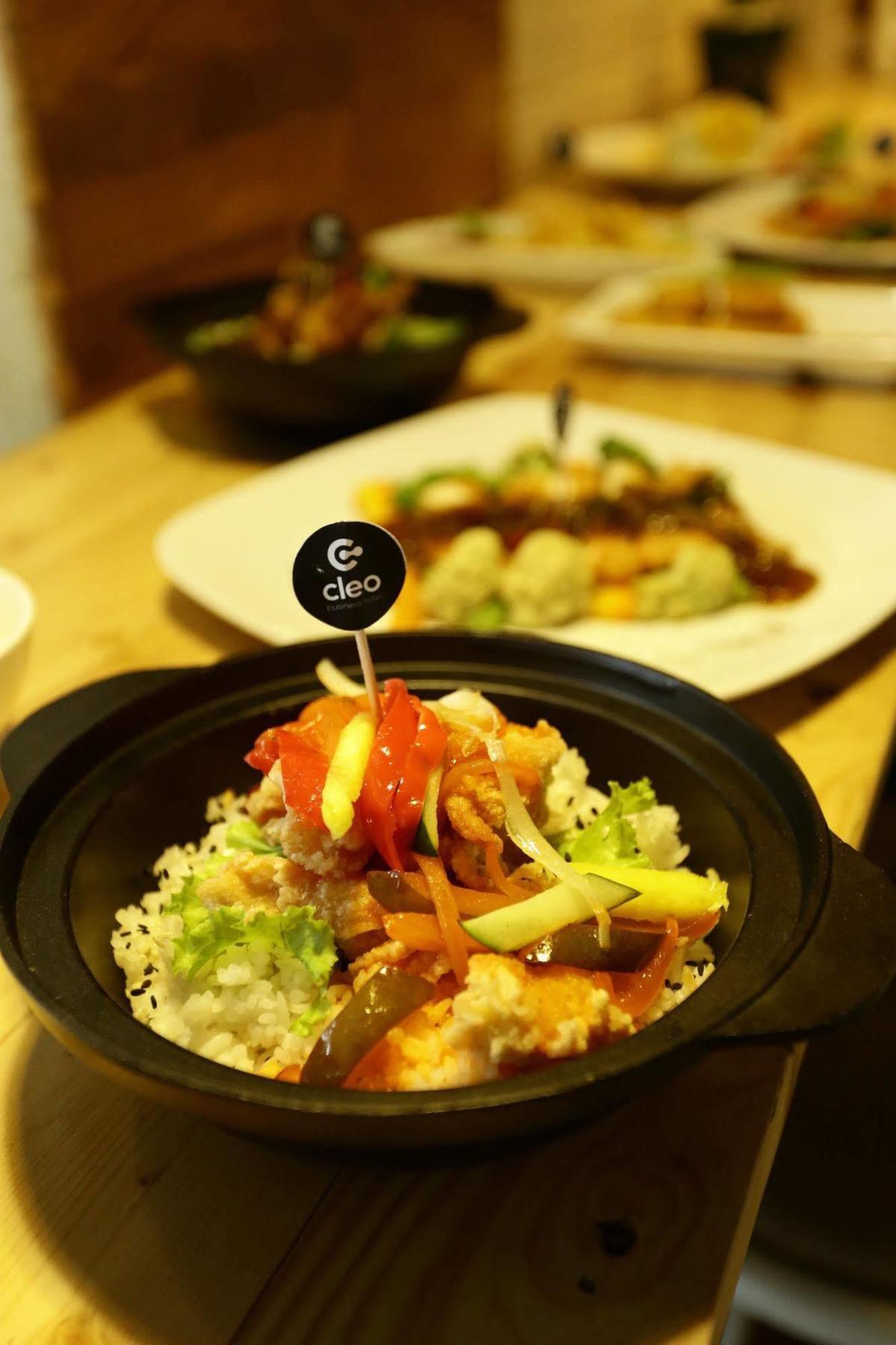 Cleo Hotel Tunjungan Surabaya Luaran gambar