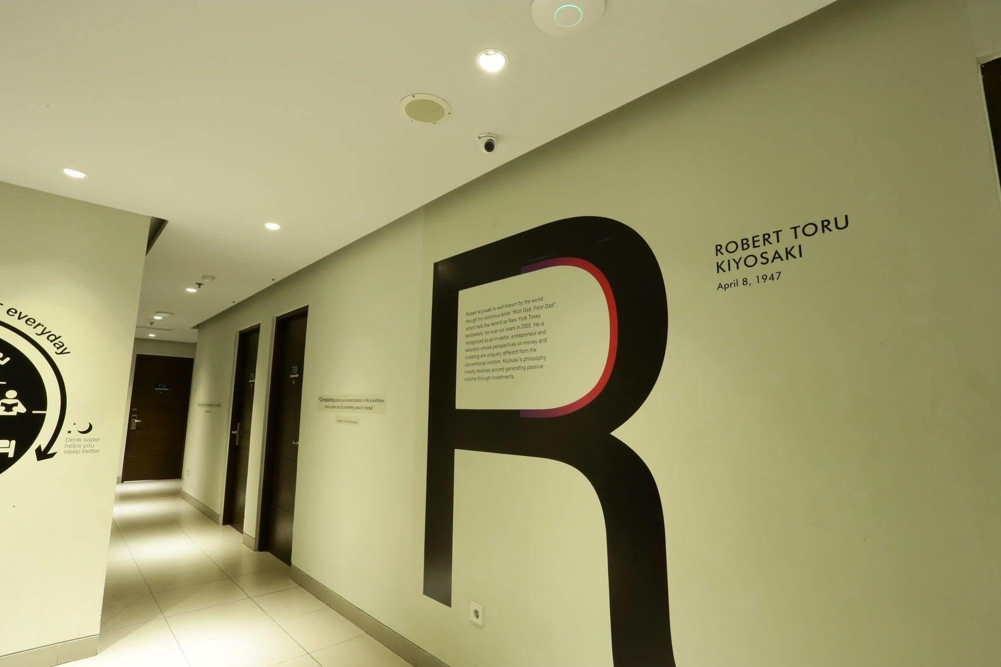 Cleo Hotel Tunjungan Surabaya Luaran gambar