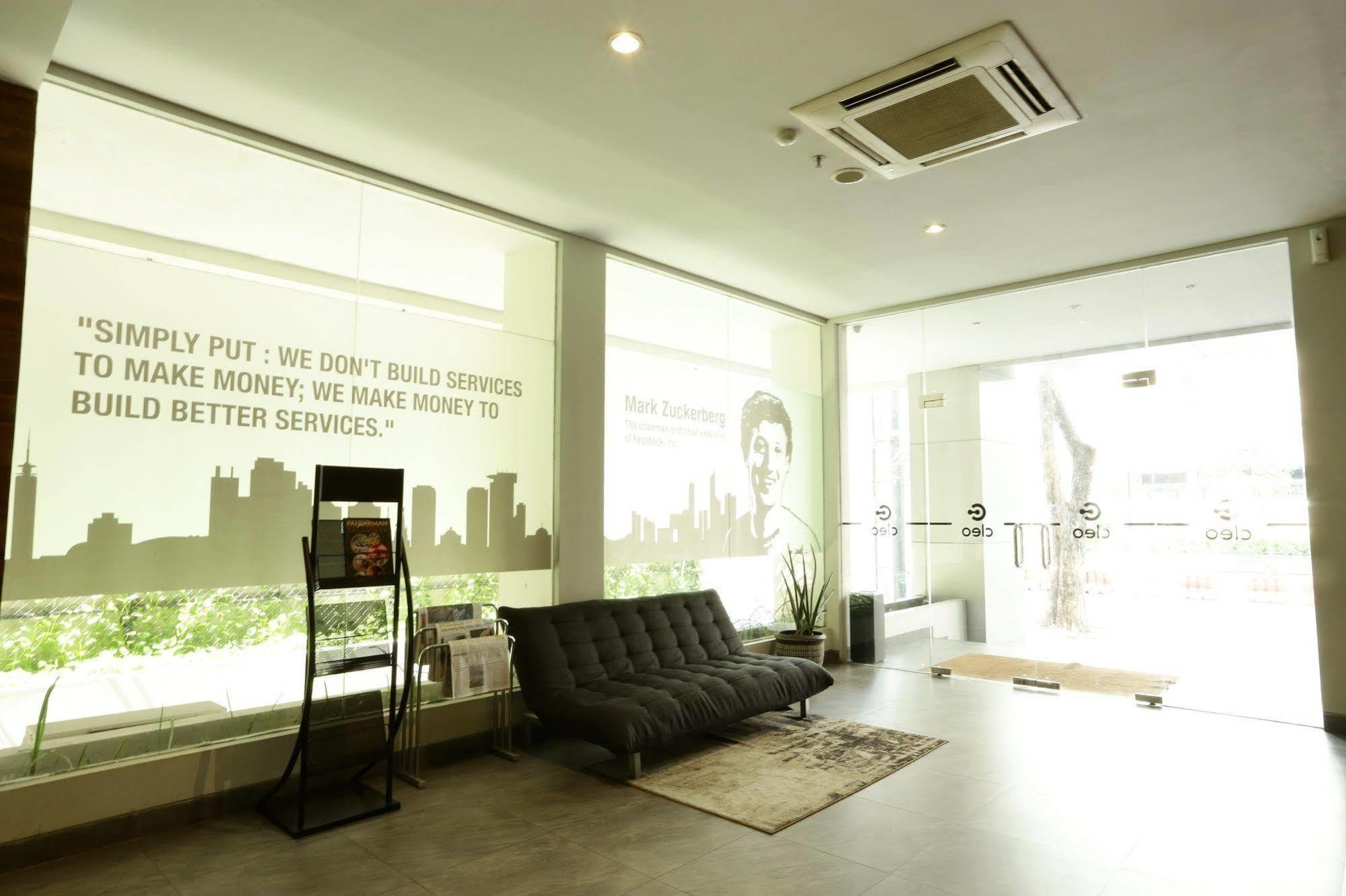 Cleo Hotel Tunjungan Surabaya Luaran gambar