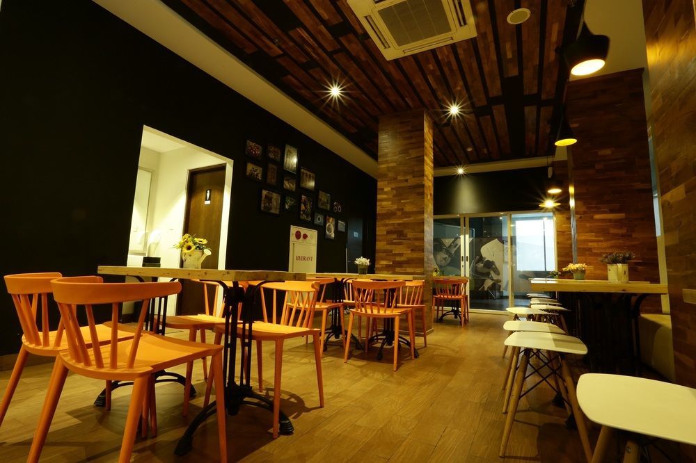 Cleo Hotel Tunjungan Surabaya Luaran gambar